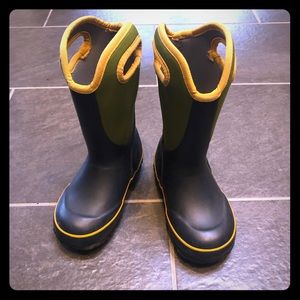 Kids Bogs Rain and Snow Boots - Slushie size 11
